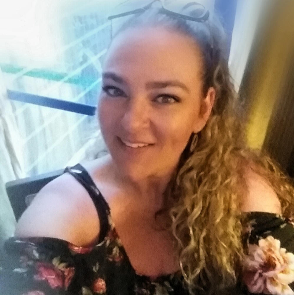 Meet your Posher, Randi